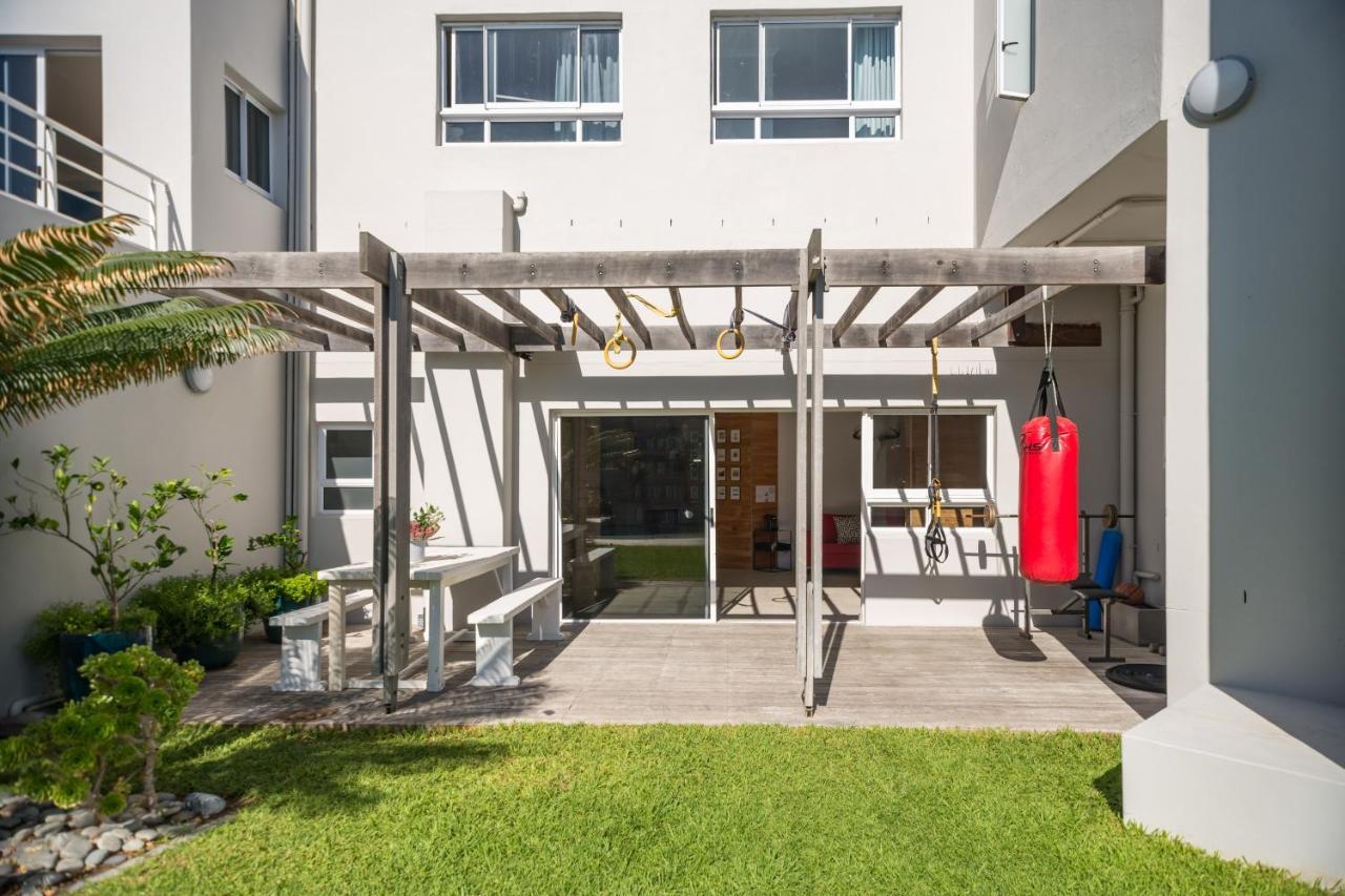 Ocean12 Guesthouse Sunset Beach Cape Town Exterior foto