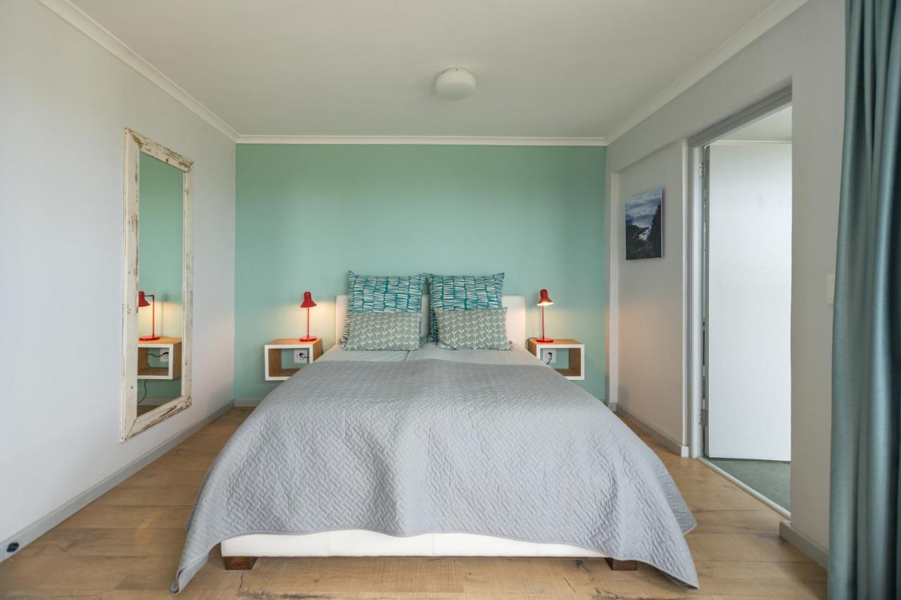 Ocean12 Guesthouse Sunset Beach Cape Town Exterior foto