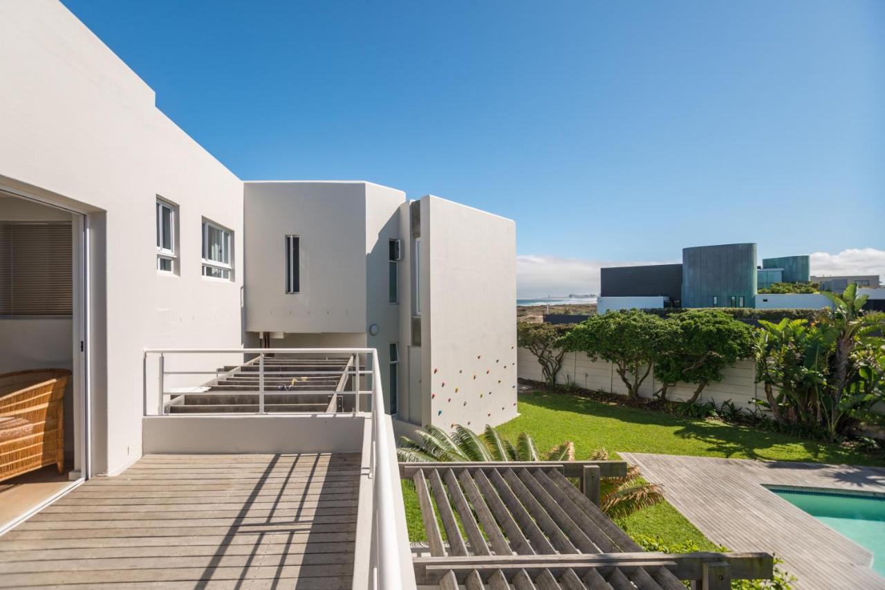Ocean12 Guesthouse Sunset Beach Cape Town Exterior foto