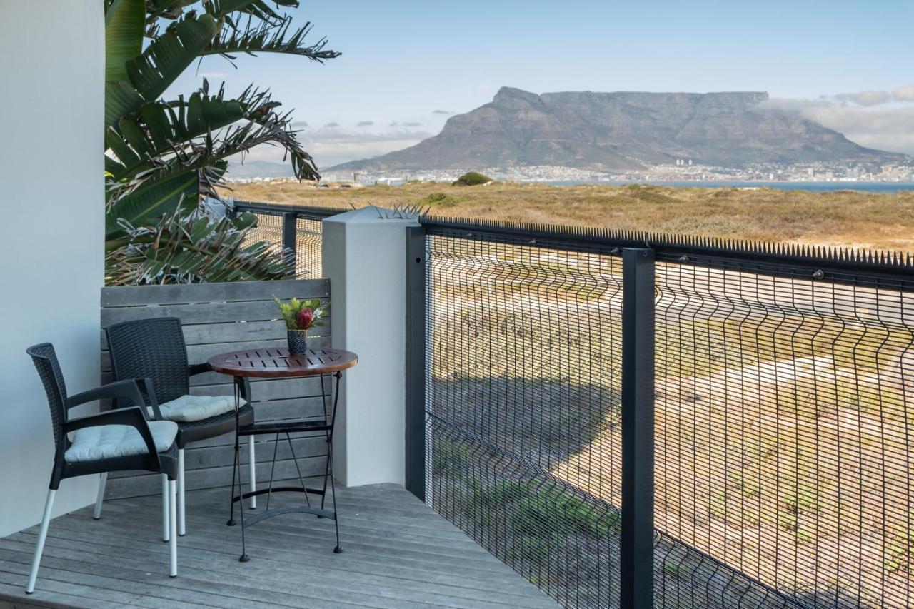 Ocean12 Guesthouse Sunset Beach Cape Town Exterior foto