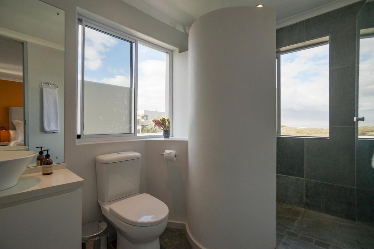 Ocean12 Guesthouse Sunset Beach Cape Town Exterior foto